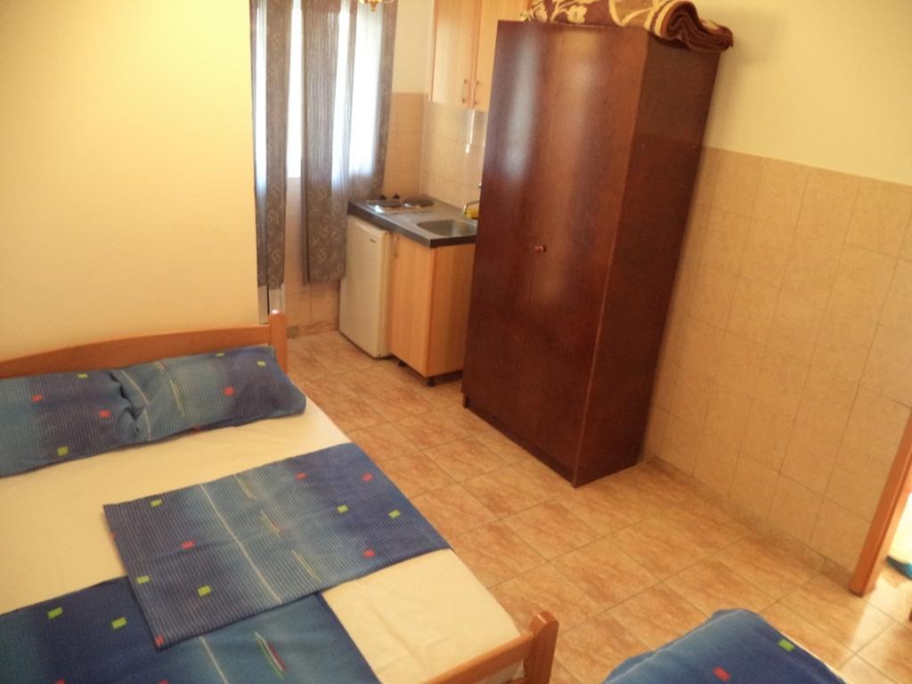 Vito Apartments Sutomore Oda fotoğraf